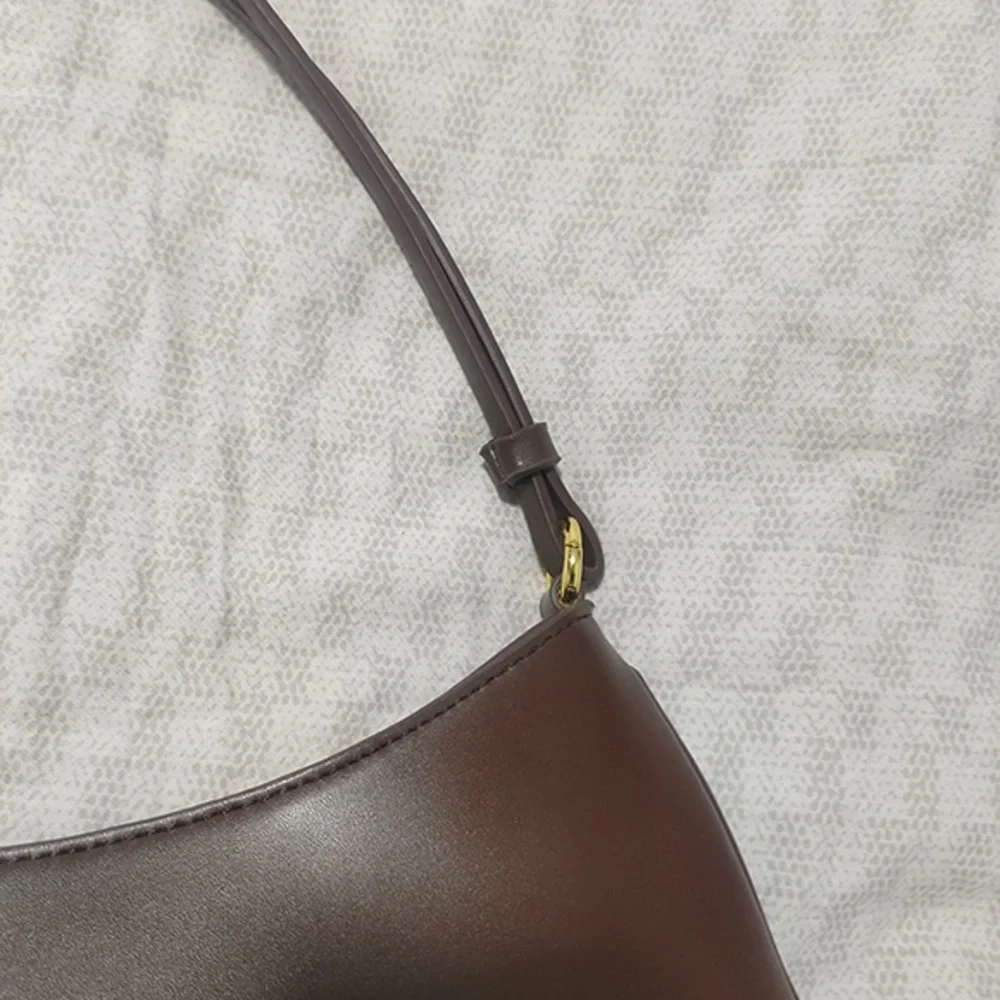 Jacquemus Chocolate Brown Shoulder Bag - Picture 3 of 8